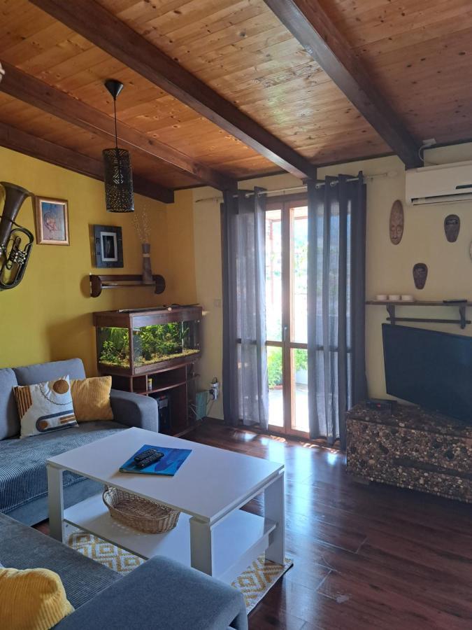 Apartment Sea View Йелса Екстериор снимка